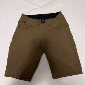 Kuhl silencr cargo short 28 waist
